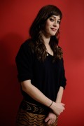 Лиззи Каплан (Lizzy Caplan) Save The Date Portraits, Sundance Film Festival (Jan 21, 2012) - 4xHQ Cc7250520373752