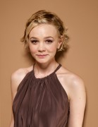 Кэри Маллиган (Carey Mulligan) poses for a portrait to promote the film ‘Never Let Me Go’ at the Toronto International Film Festival, 13.09.2010 - 11xHQ 3c9e1b520411497