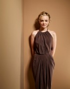 Кэри Маллиган (Carey Mulligan) poses for a portrait to promote the film ‘Never Let Me Go’ at the Toronto International Film Festival, 13.09.2010 - 11xHQ 75165f520411441