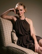 Кэри Маллиган (Carey Mulligan) poses for a portrait to promote the film ‘Never Let Me Go’ at the Toronto International Film Festival, 13.09.2010 - 11xHQ C5b847520411399