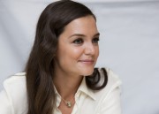 Кэти Холмс (Katie Holmes) 'Don't Be Afraid of the Dark' Press Conference (09.08.2011) De734a520632351