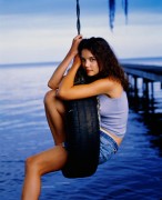 Кэти Холмс (Katie Holmes) Photoshoot for Rolling Stone Magazine, 1998 - 10xHQ E97d52520633080