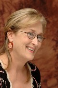 Мэрил Стрип (Meryl Streep) Prime press conference portraits (New York, 01.10.2005) 540627520678269