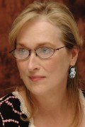Мэрил Стрип (Meryl Streep) Prime press conference portraits (New York, 01.10.2005) 655ece520678107