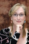 Мэрил Стрип (Meryl Streep) Prime press conference portraits (New York, 01.10.2005) 6e1d1d520677757