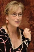 Мэрил Стрип (Meryl Streep) Prime press conference portraits (New York, 01.10.2005) A3d14d520677998