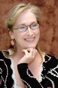 Мэрил Стрип (Meryl Streep) Prime press conference portraits (New York, 01.10.2005) A6dd59520677976