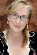 Мэрил Стрип (Meryl Streep) Prime press conference portraits (New York, 01.10.2005) Da2a4c520677792