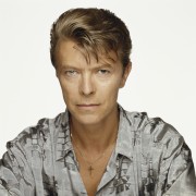 David Bowie - 18 HQ 4d98ad522085075