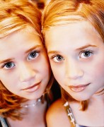 Мэри-Кейт Олсен и Эшли Олсен (Ashley, Mary-Kate Olsen) Isabel Snyder Photoshoot 1998 (3xHQ) 97ce69522292851