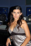 Нелли Фуртадо (Nelly Furtado) Damian Grass Photoshoot 2009 (3xHQ) 52007c523068156