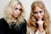 Мэри-Кейт, Эшли Олсен (Mary-Kate, Ashley Olsen) Today Tonight Photoshoot (4xHQ) 40f38d523159391