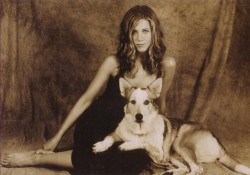 Дженнифер Энистон (Jennifer Aniston) Animal World Magazine Winter 06 (1xHQ) Ae547a523162888