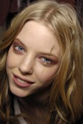 Скай Страке (Skye Stracke) Nina Ricci Fall 2008 (7xHQ) Cbeb0a523186625