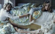 Мэри-Кейт Олсен и Эшли Олсен (Ashley, Mary-Kate Olsen) Peggy Sirota Photoshoot 2002 for GQ (8xHQ) D3f3bf523377674