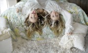 Мэри-Кейт Олсен и Эшли Олсен (Ashley, Mary-Kate Olsen) Peggy Sirota Photoshoot 2002 for GQ (8xHQ) Ee9e0a523377701