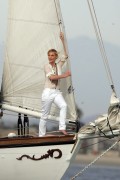 Кэтрин Хейгл (Katherine Heigl) On A Sailboat for Fashion Shoot (19xHQ) 1fc54b523383143