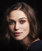 Кира Найтли (Keira Knightley) poses for the 'A Dangerous Method' portrait at TIFF, Toronto (September 11, 2011) (10xHQ) 5028b5523532804