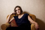 Кира Найтли (Keira Knightley) poses for the 'A Dangerous Method' portrait at TIFF, Toronto (September 11, 2011) (10xHQ) B4af1c523532801