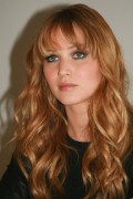 Дженнифер Лоуренс (Jennifer Lawrence) The Hunger Games press conference portraits by Vera Anderson (01.03.12) - 129xHQ 724fc6524165739