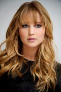 Дженнифер Лоуренс (Jennifer Lawrence) The Hunger Games press conference portraits by Vera Anderson (01.03.12) - 129xHQ B8f5ca524166527
