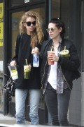 Stella Maxwell and Kristen Stewart grab smoothies in Silverlake 04.01.2017