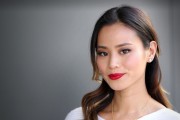  Джеми Чон (Jamie Chung) 'Extra' photoshoot in Los Angeles 2014 (7xHQ) E42ae1524981823