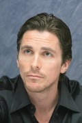 Кристиан Бэйл (Christian Bale) 3:10 to Yumapress press conference (Los Angeles, August 21, 2007) 7aa57f525013890