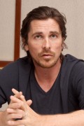 Кристиан Бэйл (Christian Bale) пресс конференция фильма The Dark Knight Rises (Беверли Хиллс, 8 июля 2012) 9daa96525014245