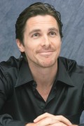Кристиан Бэйл (Christian Bale) 3:10 to Yumapress press conference (Los Angeles, August 21, 2007) Db57a8525013920