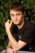 Дэниэл Рэдклифф (Daniel Radcliffe) My Boy Jack Promoshoot 2006 (5xMQ) 4e9815525035423