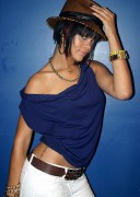Рианна (Rihanna) Planet Photoshoot (9xMQ) C1236f525037346