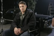 Дженсен Эклс (Jensen Ackles) Behind the Scenes on the Set of Supernatural - 6xMQ 02db85525040106
