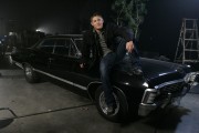 Дженсен Эклс (Jensen Ackles) Behind the Scenes on the Set of Supernatural - 6xMQ 197f31525040100