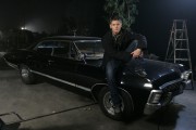 Дженсен Эклс (Jensen Ackles) Behind the Scenes on the Set of Supernatural - 6xMQ C1febb525040092