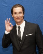 Мэттью МакKонахи (Matthew McConaughey) The Lincoln Lawyer press conference (Beverly Hills, 09.03.2011) 7af3a1525134547
