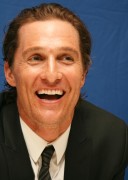 Мэттью МакKонахи (Matthew McConaughey) The Lincoln Lawyer press conference (Beverly Hills, 09.03.2011) 88cded525134088