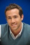 Райан Рейнольдс (Ryan Reynolds) Green Lantern press conference (June 7, 2011) 86c3c1525146046