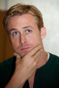 Райан Гослинг (Ryan Gosling) Drive press conference (Los Angeles, September 26, 2011) A4f789525163031