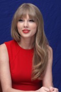 Тейлор Свифт (Taylor Swift) Dr. Zeuss' The Lorax Press Conference (07.02.2012) 449190525333220