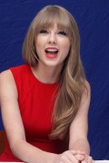 Тейлор Свифт (Taylor Swift) Dr. Zeuss' The Lorax Press Conference (07.02.2012) 649275525333185
