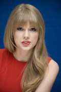 Тейлор Свифт (Taylor Swift) Dr. Zeuss' The Lorax Press Conference (07.02.2012) F2e0f7525331521
