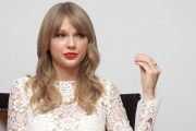 Тейлор Свифт (Taylor Swift) One Chance Press Conference (Four Seasons Hotel, Beverly Hills, 11.21.2013) 285f4d525344758
