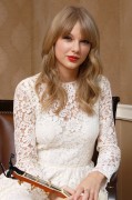Тейлор Свифт (Taylor Swift) One Chance Press Conference (Four Seasons Hotel, Beverly Hills, 11.21.2013) 4f74c2525344667