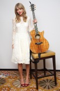 Тейлор Свифт (Taylor Swift) One Chance Press Conference (Four Seasons Hotel, Beverly Hills, 11.21.2013) D5b4bc525343336