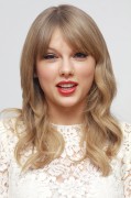 Тейлор Свифт (Taylor Swift) One Chance Press Conference (Four Seasons Hotel, Beverly Hills, 11.21.2013) De01be525344483