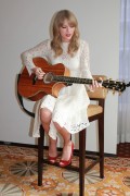 Тейлор Свифт (Taylor Swift) One Chance Press Conference (Four Seasons Hotel, Beverly Hills, 11.21.2013) F02921525343746