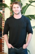 Крис Хемсворт (Chris Hemsworth) 'Thor' Portrait Session (04.04.2011) 371b2a525617422