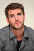 Лиам Хемсворт (Liam Hemsworth) The Hunger Games Press Conference (2012) (15xHQ) A6f7a7525616276