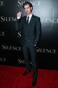 Эндрю Гарфилд (Andrew Garfield) 'Silence' Premiere at Directors Guild Of America in Los Angeles, 05.01.2017 (110xHQ) Ed3242525941253